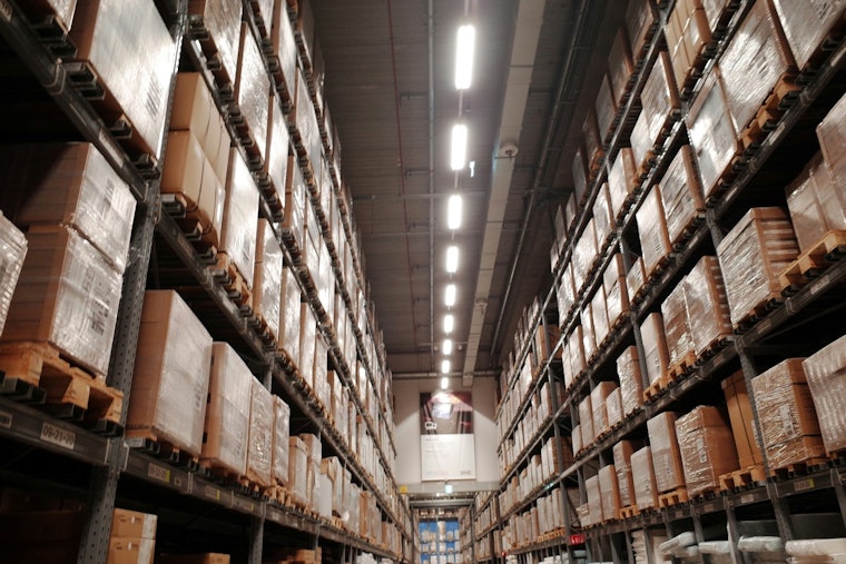 Phoenix Warehouse Gold Rush Rockets Past $1.1 Billion In Just One Quarter