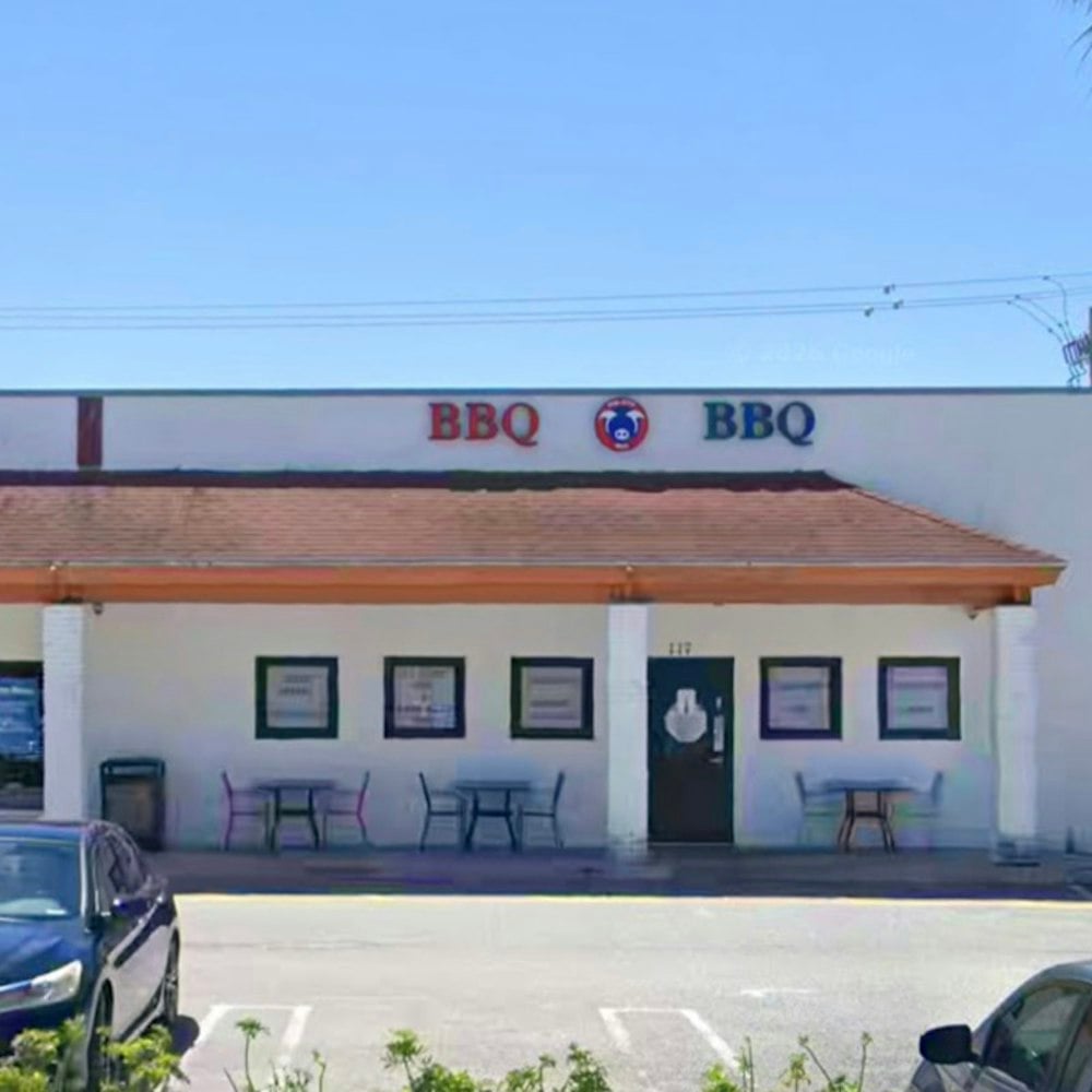 Pig-Sty BBQ Lives On In Boynton Beach At The Bungalow