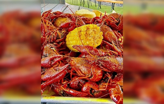 Pinchy’s Lobster Bar Is Bringing Big Seafood Energy To Maryville