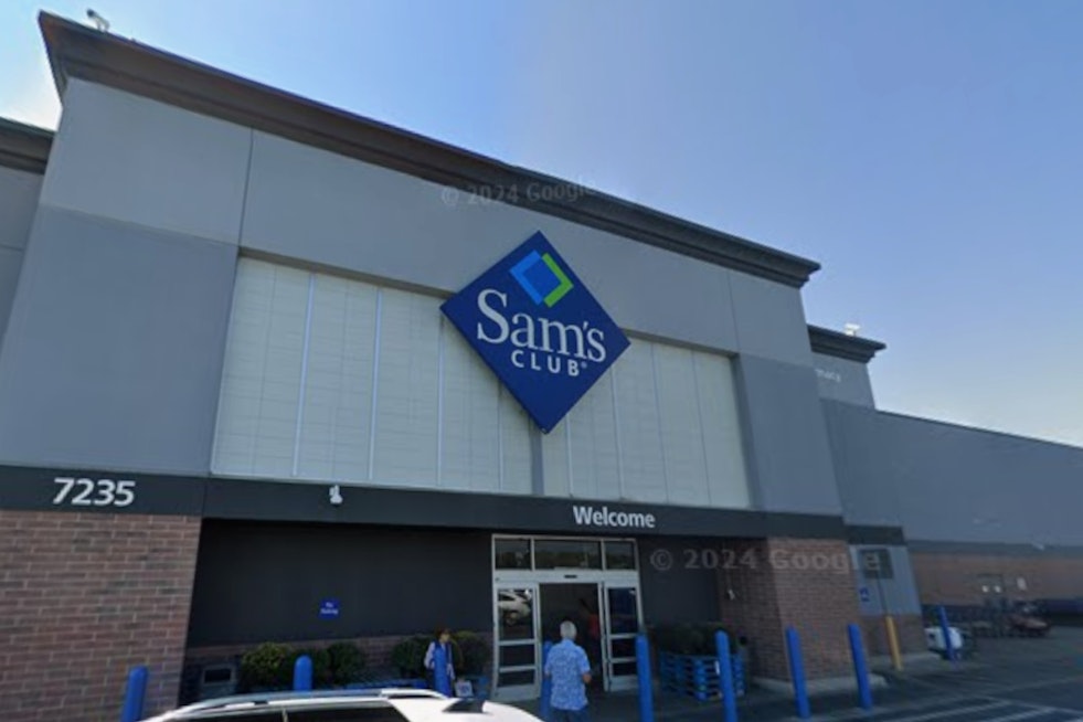 Plastic Chemical Scare Ruffles Feathers For Indy Rotisserie Chicken Shoppers