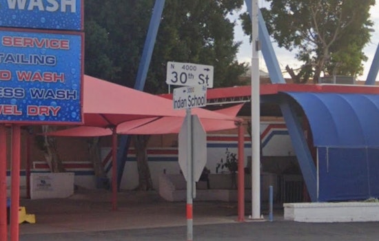 Cops Flood Phoenix Senior Home Before Dawn Near 30th Street