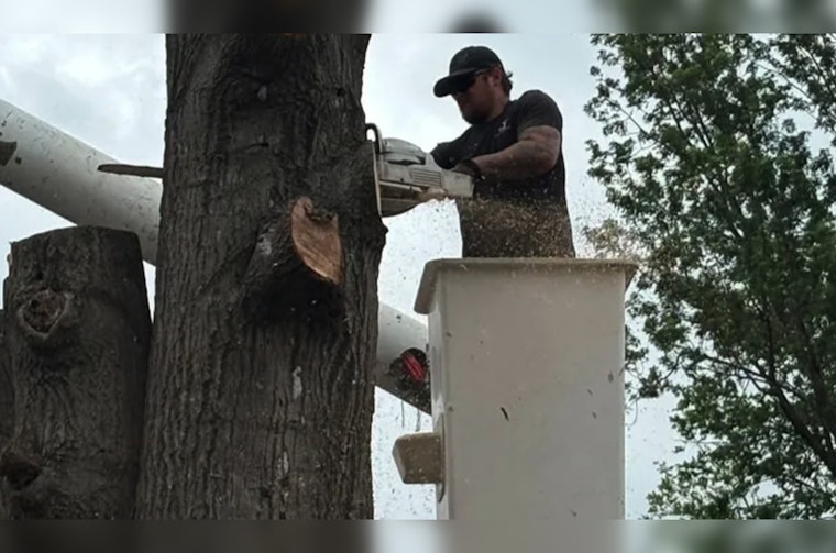 Ponca City Tree Job Turns Terrifying As Brothers Plunge 45 Feet