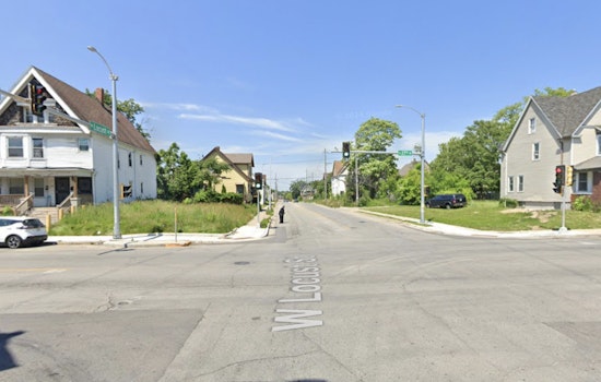 Pre-Dawn Chase Crash Slams 2 Squads, Injures 4 Milwaukee Officers
