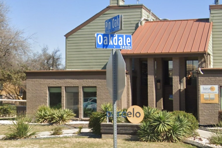 Pre-Dawn Oakdale Drive Fight Leaves 22-Year-Old Stabbed On Northwest Side
