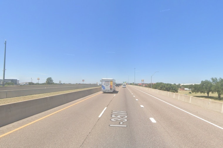 Pre-Dawn Rollover On I-35W Service Road Leaves Fort Worth Driver Dead