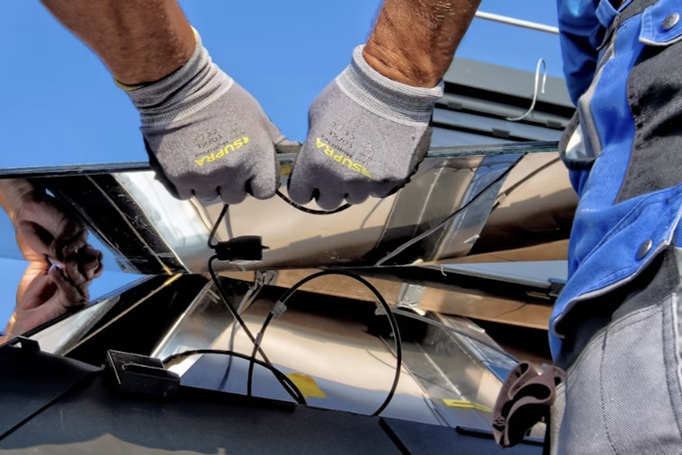 Qcells Cashes In On Desert Sun With Atlas Solar Giants In La Paz County