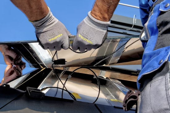 Qcells Cashes In On Desert Sun With Atlas Solar Giants In La Paz County