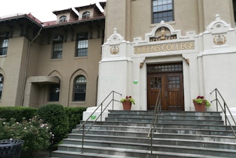 Queens Professor’s Red Rabbits Workshop Sets Off Firestorm Over Alleged Cop-Lying Advice