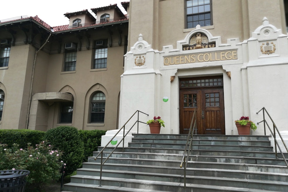 Queens Professor’s Red Rabbits Workshop Sets Off Firestorm Over Alleged Cop-Lying Advice