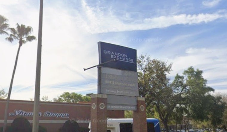 Raising Cane's To Replace Macaroni Grill In Brandon