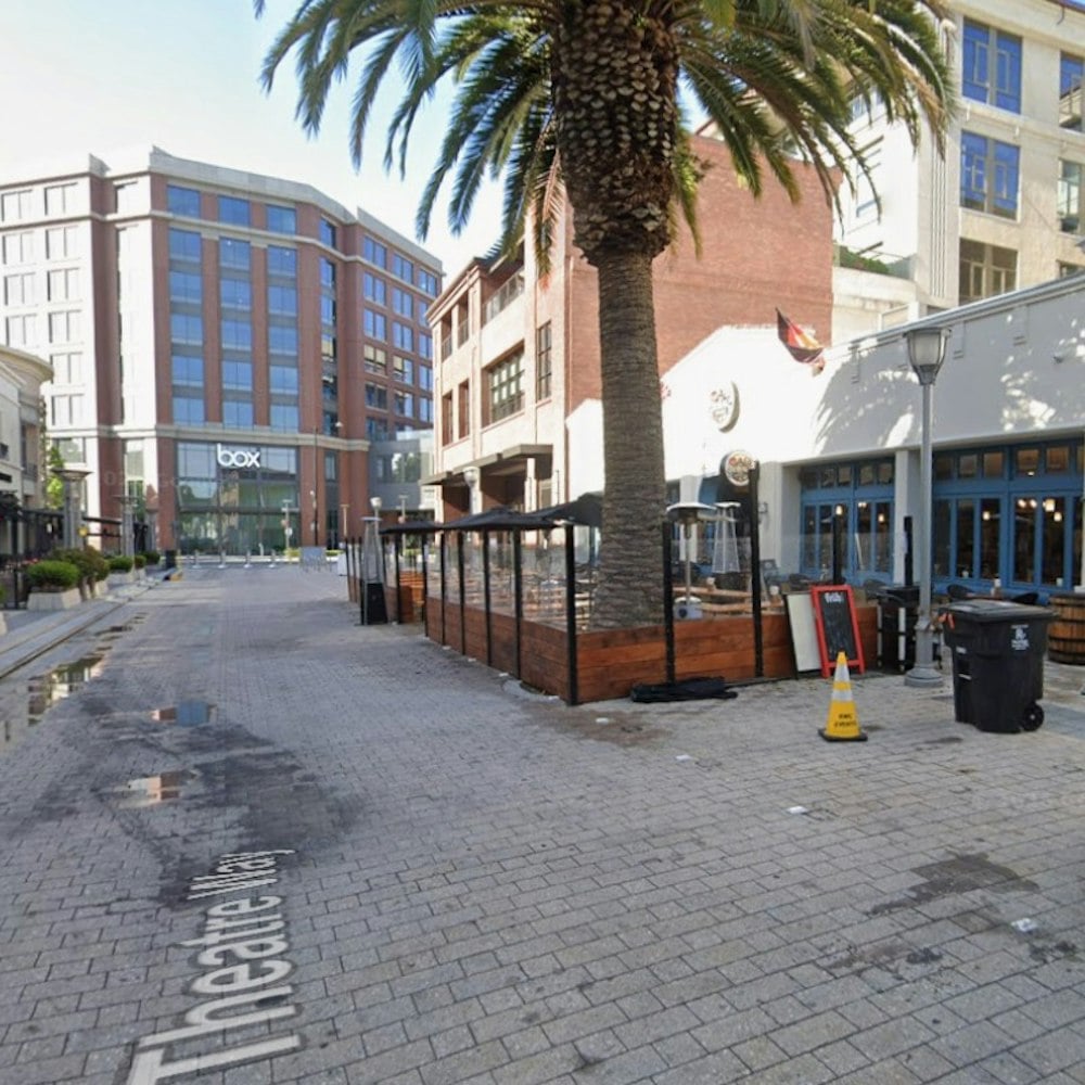 Redwood City Beer Garden Taps Out as Korean Upstart Rushes In