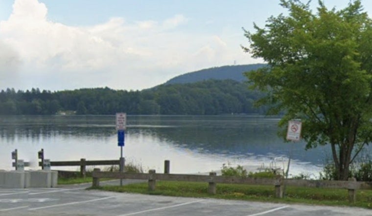 Richmond Pond Closed for Herbicide Treatment