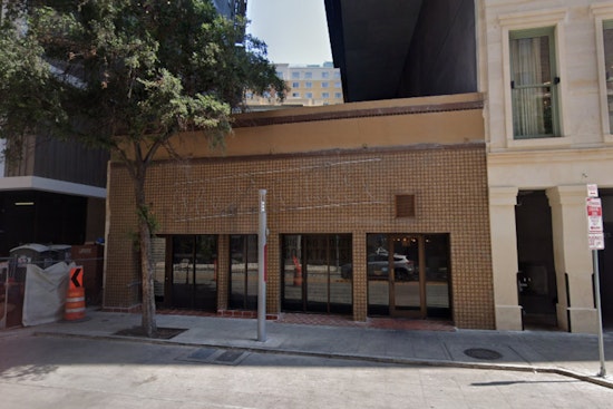 River Walk Icon Esquire Tavern Handed To Its Own Cocktail Boss After 15-Year Run