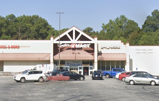 Riverdale Cops Hunt Duo Seen On Camera Before Super H Mart Car Blaze