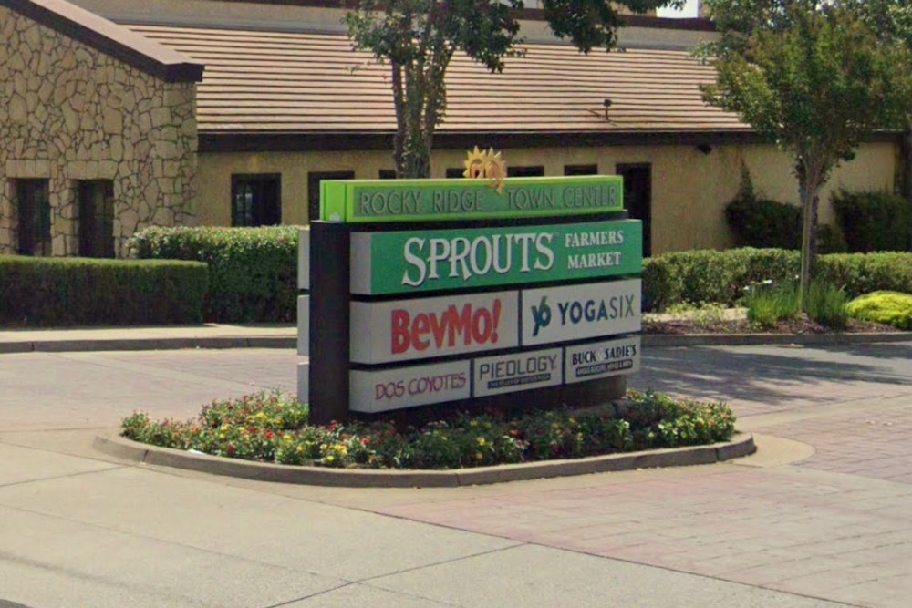 Roseville Snags First Spitz In Northern California, Bringing Doner Hype To Douglas Boulevard