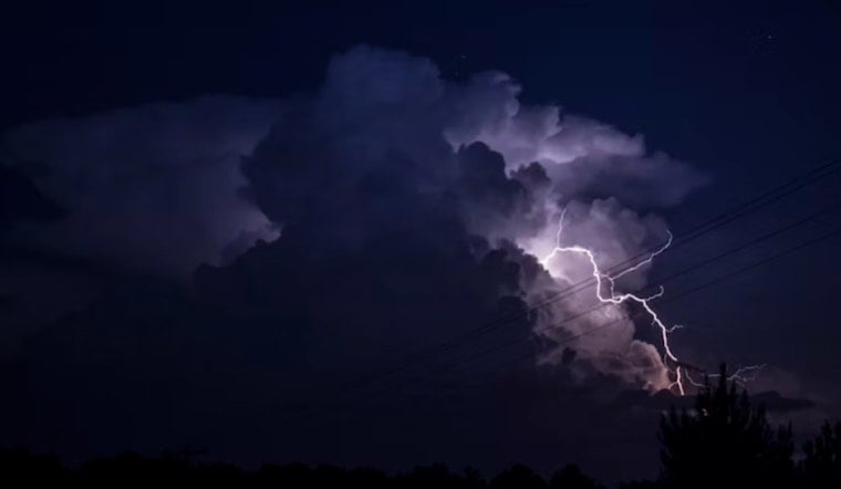Rush-Hour Rumble as Thunderstorms Pop Off Across Houston