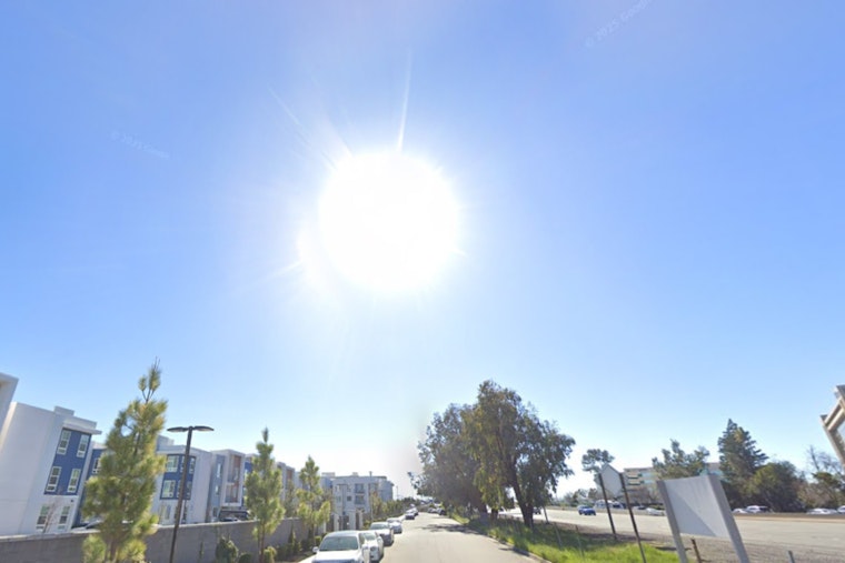 Sacramento Sizzles While Sierra Storms Play Hard To Get