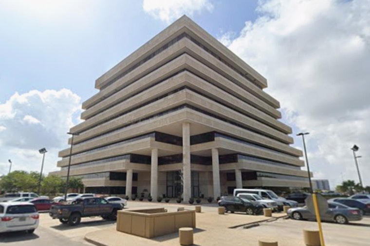 San Antonio Feds Make Omaha Grain Giant Fork Over $10 Million In Border Bribe Case