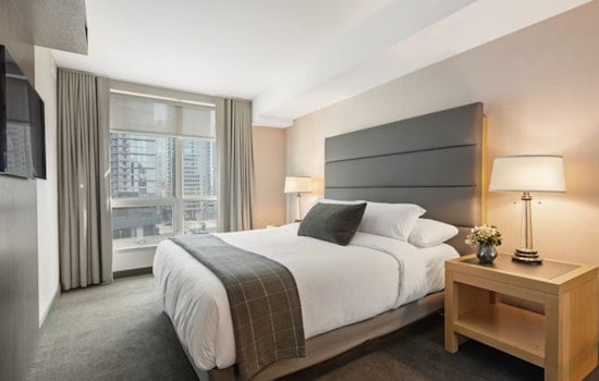 San Francisco Hotels Pack In Suits Midweek, Scramble On Weekends