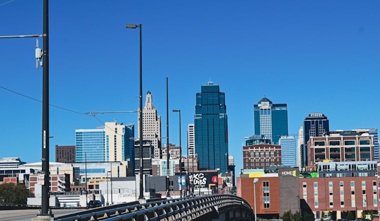 Scorching Heat Warps Rails, Stalls KC Streetcar In Heart Of Downtown