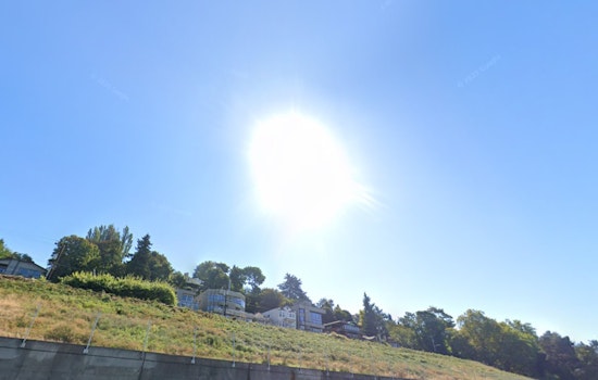 Seattle Heats Up Friday Before Weekend Showers Cool Things Down