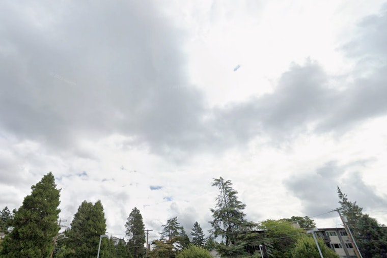 Gray Skies Grip Seattle as Marine Layer Puts Summer on Hold