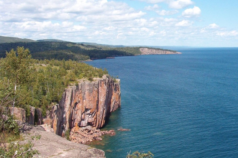 Second Palisade Head Cliff Death Rattles North Shore Community