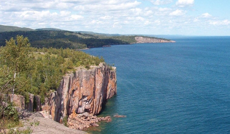 Second Palisade Head Cliff Death Rattles North Shore Community