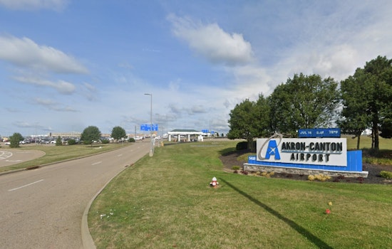 Shackles on the Tarmac as Akron-Canton Becomes Ohio’s Quiet Deportation Hub