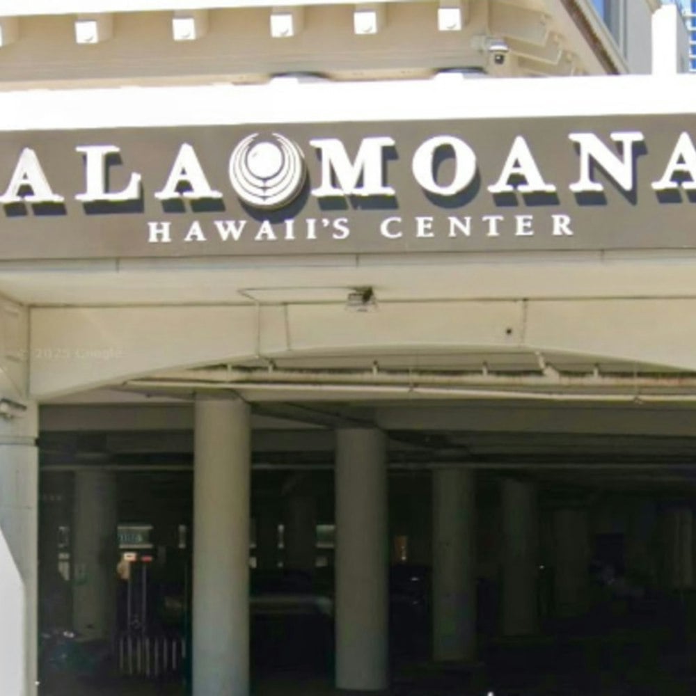 Shake Shack Finally Grabs Ala Moana Lease, but Honolulu Fans Must Wait