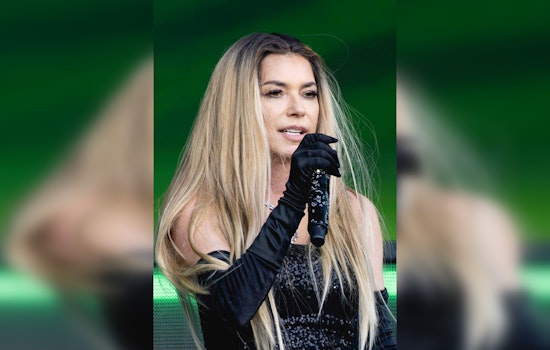 Shania Twain Sneaks Into Chelsea Club For One-Night Racket Rager