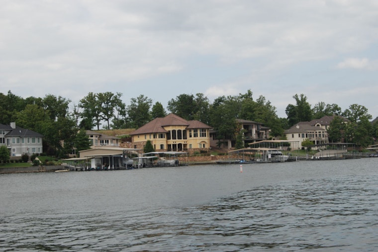 Shawnee Swimmer Vanishes Off Dock, Dies At Lake Of The Ozarks