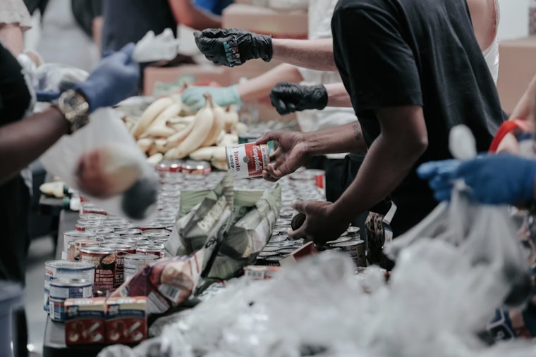 Sin City Sizzles As Catholic Charities Race To Keep Homeless Hydrated