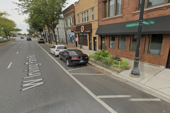 Smashburger House & Wings Moves In On Irving Park’s Old Taqueria Turf