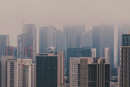 Smoky Sunrise, Stormy Finish as Miami Sweats Through Post-Fourth Hangover
