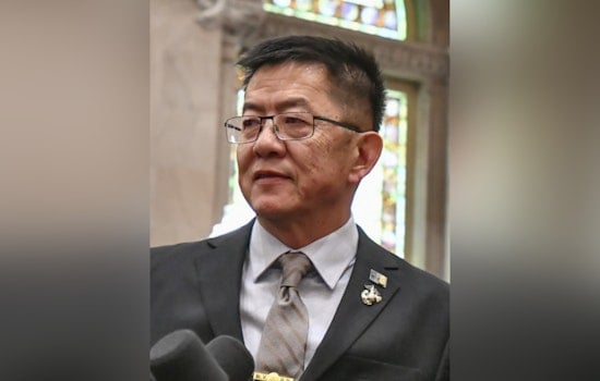 South Brooklyn Senator Wades Into Bloody Street Brawl With Knife on Pavement