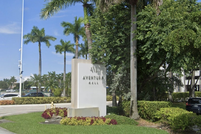 South Florida’s Aventura Mall Bets Big On Scent Stacking