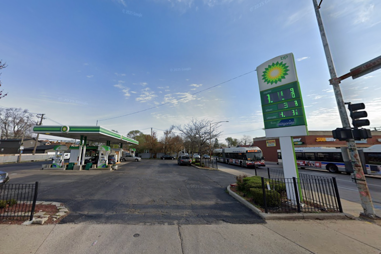 South Side Gas Station Damaged In Failed Jeffery Boulevard Crash-And-Grab