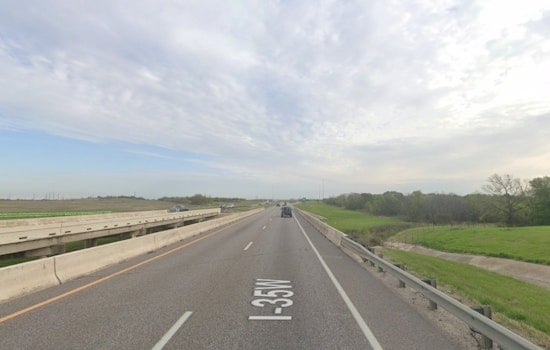 Southern Denton Drivers Fume as I-35W Crawl Becomes Daily Nightmare