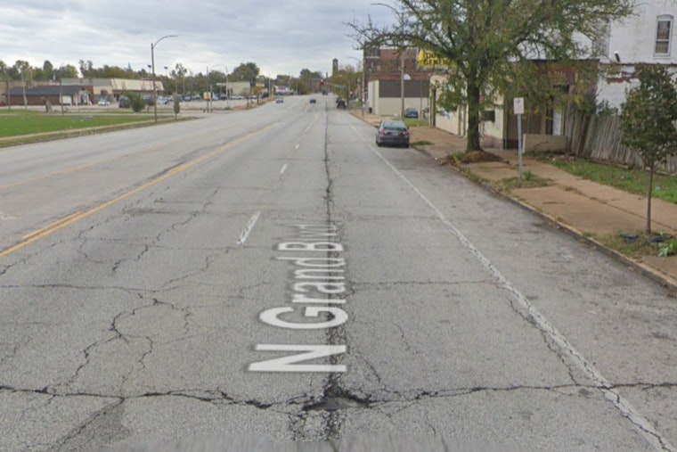 St. Louis Police Seek Three In Dollar General Robbery