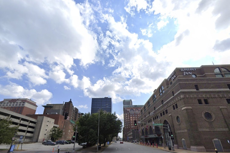 St. Louis Starts Sticky As Midweek Heat And Late Storms Line Up