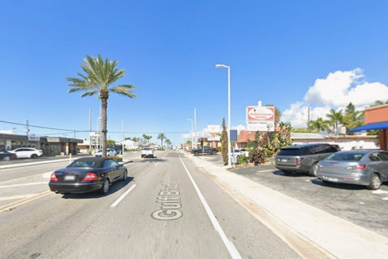 St. Pete Beach Scores New York Slices as Frankie's Window Pops Open on Gulf Boulevard