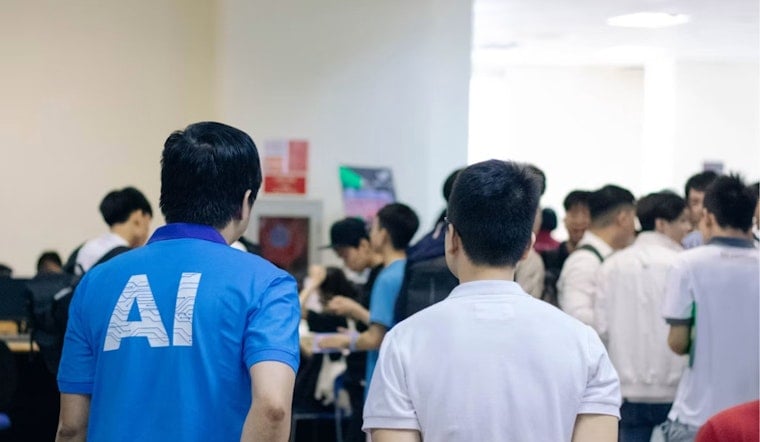 Stanford Econ Heavyweights Sound Bay Area Alarm On AI Upheaval