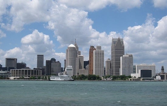 Sticky Morning, Windy Afternoon: North Breeze Shakes Up Detroit Commute