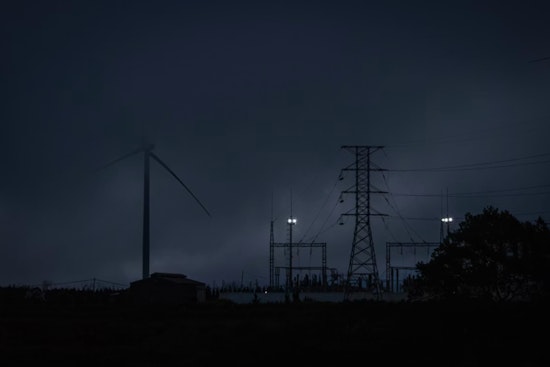 Holiday Blackout as Fierce Storms Leave St. Louis Sweating in the Dark