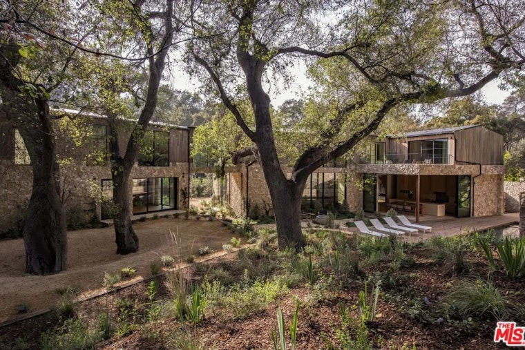 Studio City Canyon Stunner Nabs Top Spot As LA Luxury Deals Slump