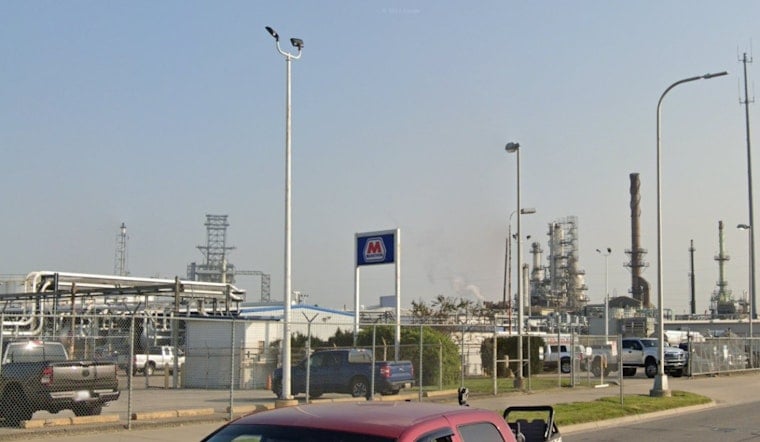 Sulfur Stench And Street Shutdown Rattle Neighbors By Detroit Marathon Refinery
