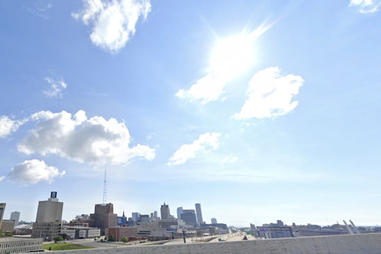 Sunny Start, Stormy Finish: Milwaukee Braces For Midweek Rumble