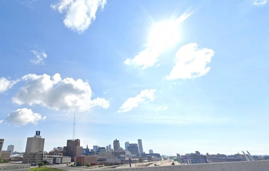 Sunny Start, Stormy Finish: Milwaukee Braces For Midweek Rumble