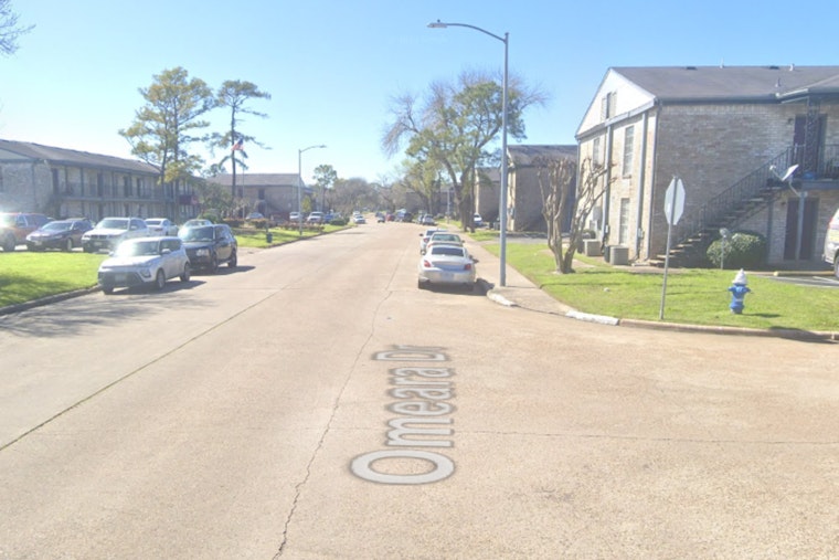 SWAT Swarms Southwest Houston After Man Allegedly Pulls Gun On Maintenance Crew